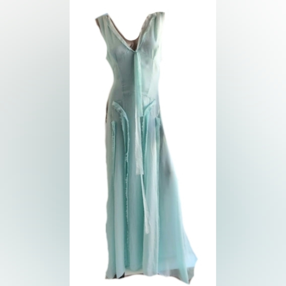 $3,000 CAROLINA HERRERA MINT BLUE SILK GOWN 12
